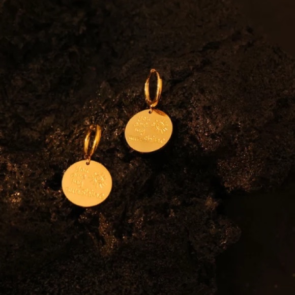 18K Gold plated sunshine earrings - Picture 5 of 5